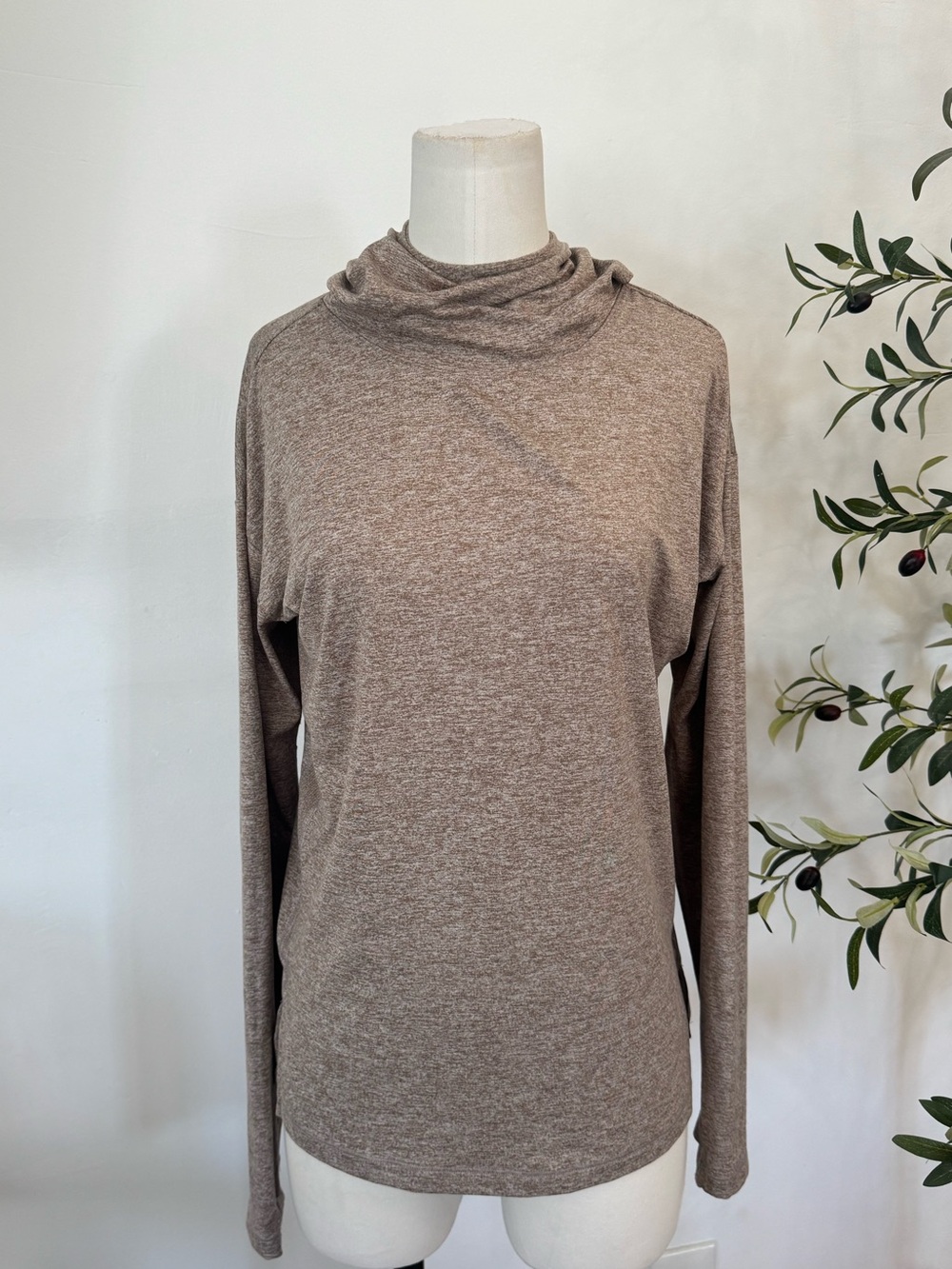 ATHLETA - Uptempo Elevate Hoodie Sweatshirt - Size  Small - Rustic Beige Heather